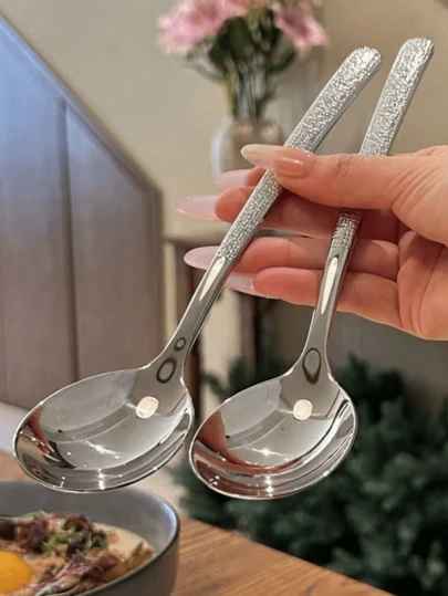 1pc Oversized Western-Style Cooking Spoon With Handle: Elegant Exploration On The Dining Table. Explore Our Refined Oversized Western-Style Cooking Spoon, An Essential For Every Food Enthusiast.