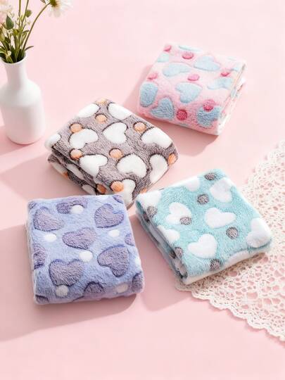 PETSIN Dog Blanket Suitable For Dogs And Cats, Cute Love-Printed Dog Bed Blanket, Soft And Warm Fleece Pet Blanket, Thin And Versatile For All Seasons, Suitable For Small And Medium-Sized Dogs, Various Cats, And Guinea Pigs