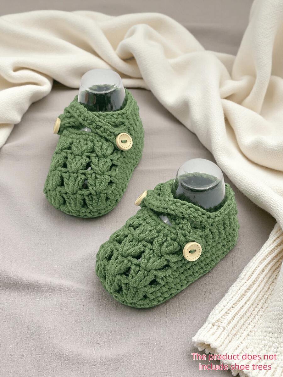 1双手工钩织婴儿鞋，浅紫色，带纽扣装饰，婴儿尺码 - 軍綠色 - 查看 1