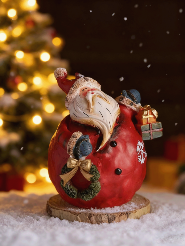 1 pieza Figura decorativa de Papá Noel de estilo retro y país, hecha a mano en resina, para decoración de escritorio, Papá Noel sosteniendo un regalo y una corona, excelente como regalo, decoración del hogar, decoraciones navideñas, decoración de habitación en Navidad