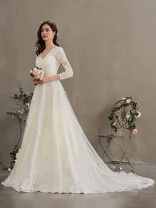 Elegant Romantic Boho V Neck A Line Lace Appliqués Tulle Wedding Dress Registration,Evening Party Dress Birthday Party Dress,Romantic Church Ceremony Wedding Dress,Suitable For Wedding,Dating,Party,Singles' Party,Vacation,Formal Occasions,Dinner Dress,Prom Dress,Homecoming Dress,Cocktail Party,Wedding Guest Dress,Graduation - 白色 - 查看 2