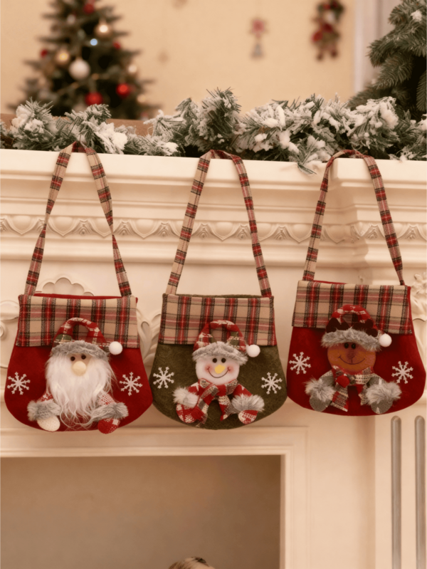 1Pc Handmade Autumn/Winter Red Christmas Style Large Capacity Plush Glove Tote Bag Backpack Makeup Bag, Gift Tote Bag, Snack Storage Bag, Tote Bag For Women, Hand-Knitted Apple Storage Bag