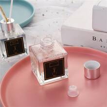 1pc Flameless Essential Oil Diffuser, Long-Lasting Home & Bedroom Air Freshener, Fragrance Decor