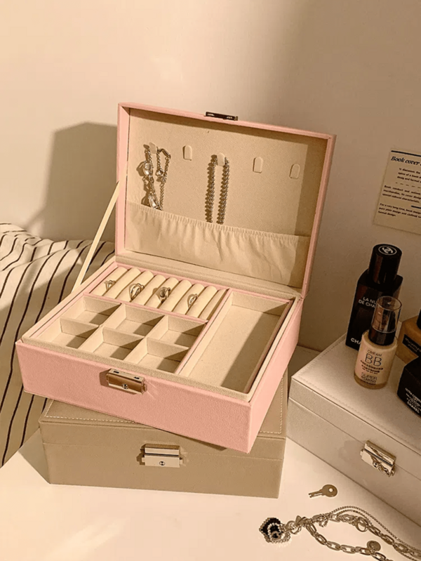 Women's Jewelry Box, Jewelry Organizer, Black Jewelry Storage Box, Double-Layer Soft Velvet Jewelry Display Storage Box, Lockable Jewelry Storage Box, Gift For Girls, Large Portable Leather Earring And Necklace Jewelry Box. Jewelry Boxes For Women And Girls, Jewelry Organizers, And Double-Layer Jewelry Storage Boxes Can Store Earrings