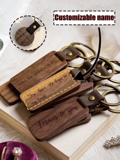 1 قطعة سلسلة مفاتيح خشبية منزلية مخصصة، نص قابل للتخصيص، سلسلة مفاتيح منزلية مخصصة للزوجين، سلسلة مفاتيح منزلنا الأول، سلسلة مفاتيح محفورة باسم وتاريخ مخصصة، هدية تذكارية فريدة لتدشين المنزل الجديد، هدية لأصحاب المنازل الجدد للأزواج والعائلة والأصدقاء، تذكار مخصص للذكرى السنوية والزفاف وعيد الحب، حامل مفاتيح مخصص للمنزل والسيارة والحقيبة