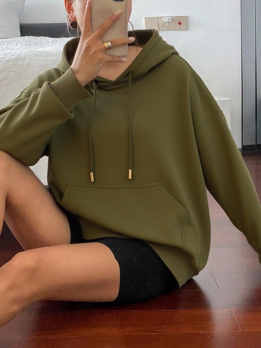 Sudadera con Capucha para Mujeres - Sudadera Básica y Confortable, Estilo Casual y Deportivo, Ajuste Holgado, Bolsillo Tipo Canguro, Prenda Ideal para Otoño-Invierno y Uso Diario. - Verde militar - Ver 1