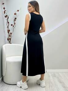 Vestido Longo de Malha decote V Regata Bicolor listras e fenda confortável Soltinho Elegante Dress - Preto - Visão 3