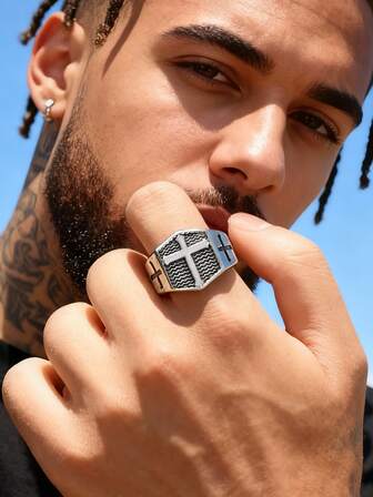 Anillo de oración de acero inoxidable 316L para hombres - Cruz y resistente a la oxidación y decoloración, joyería de fiesta y casual, símbolo religioso duradero para hombres, diseño intrincado en la parte posterior, atuendo casual, joyería elegante, artesanía de alta calidad, para amantes de la joyería