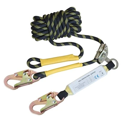 攀岩安全绳，防坠落安全绳，垂直生命线，采用高强度涤纶制成，配备两个钢钩、钢制自锁装置和缓冲袋，多种长度可选。