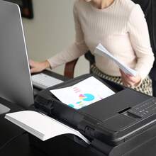 2 Paquetes de 500 Hojas de Papel Bond Blanco Scribe Class Bond Dorado, Tamaño Carta, 75 g/m², Blancura 93%, Papel Multipropósito para Impresoras Láser, Inyección de Tinta, Copiadoras y Equipos Multifuncionales, Papel de Alta Calidad para Oficina, Escuela, Tareas, Documentos, Informes, Presentaciones y Correspondencia, Suave al Tacto, Alta Opacidad, No se Atora, Ideal para Uso Diario y Trabajo Administrativo, Papel Bond Estándar para Impresión en Blanco y Negro o a Color, Excelente Desempeño en Equipos de Alto Volumen, Papel Blanco Profesional para Uso Escolar y Corporativo, Rendimiento Confiable y Resultados Nítidos en Cada Hoja - Blanco - Ver 5