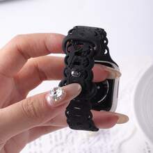 1pc Flower Pattern Silicone Watchband Compatible With Apple Watch Series 11 Band 41/40/44/45mm/42mmS11/42mmS10/38/46/49mm Women/Men,Soft Skin-Well Bracelet Correas Adjustable Wristbands Compatible With Iwatch Series 11/10/9/8/7/6/5/4/3/SE 3/Ultra 3 Smartwatch Accessory