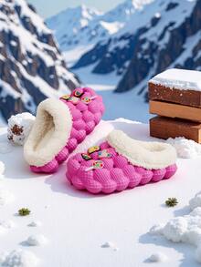 休闲保暖柔软木屐，配有可爱卡通饰物，适合男孩和女孩，防滑保暖内衬软底拖鞋，适合室内家居，秋冬季