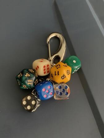 1pc Vintage Resin Dice Keychain - Handmade Pendant With Lobster Clasp - Decoration For Bags And Keys