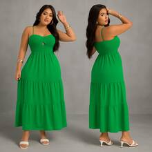 Elegant And Sophisticated Dress – Model With Delicate Cut And Multiple Colors - Green - View 2