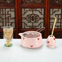 手绘红色爱心抹茶茶具套装，包含粉色爱心抹茶碗、竹制抹茶筅、茶漏、茶勺和筅架，适合抹茶初学者，也是送给抹茶爱好者的理想礼物，生日礼物佳选。 - 彩色 - 查看 5