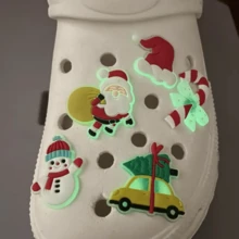 10 件套圣诞系列发光卡通鞋饰，适用于木屐凉鞋装饰，DIY 配件 - 彩色 - 查看 3