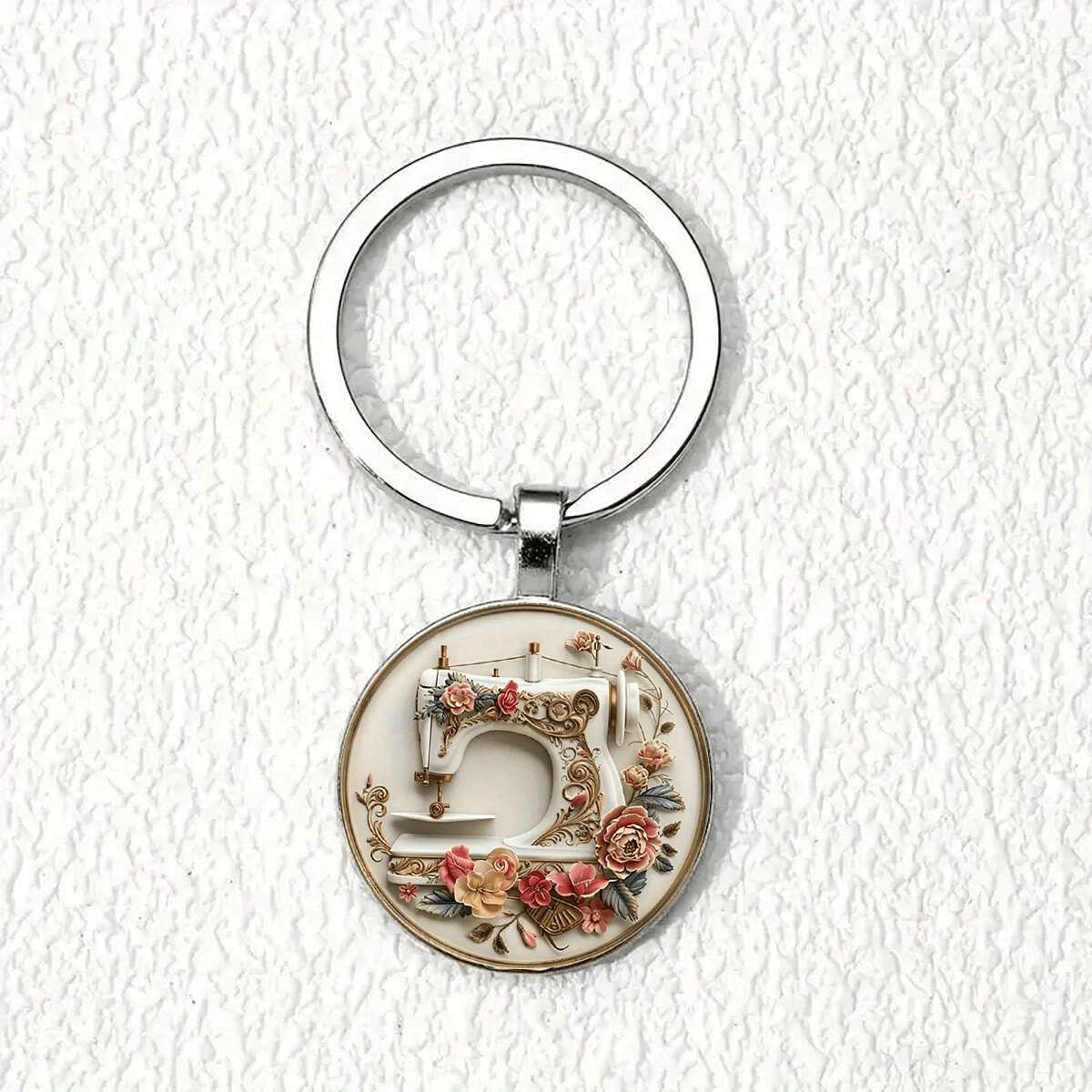Fashionable Zinc Alloy Keychain - Creative American Wreath Sewing Machine Design, Stylish, Non-Woven Fabric Material (PVC/Leather), Suitable For Fashionable Men, Ideal For Family And Friend Gatherings, Colleague Birthdays, Graduation Ceremonies, Souvenirs Valentine's Day Car Accessories Bag Charm School Cute Goth Y2k Bag Lanyards With Id Holder Car Accessories Bag Charms Christmas Gift Car Accessories Teacher Sister Gift Ideas