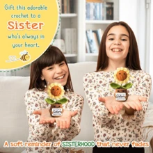 1pc Handmade Crochet Desktop Decor, Funny Smiling Sunflower Plant Shaped, Birthday Gift For Best Friend, Girlfriend, Sister, Teacher, Mom, Grandma, Coworker, Family, Positive Vibes, Party, Halloween, Christmas, Appreciation, Plush Doll, Small Gift