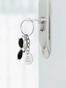 Keychain With 'Live Your Dream' Pilot Quote, Airplane And Sunglasses Travel Theme, Zinc Alloy Metal, Sporty Style Keychain, Unique Mobile Phoneaccessories, Simple Design, Suitablefor Women'S Wallets And Mobile Phoneaccessories, Giving To Friends, Family,Girlfriends, Outdoor Accessories, Partyaccessories, Gifts, Souvenirs, Women'S Bag Pendant, Car Pendant