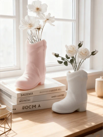1pc Mini Resin Boot Vase, A Unique Small Dried Flower Vase, Can Also Be Used As A Match Storage Bucket, A Home Decoration Item, And The Best Gift