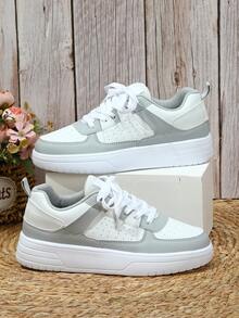 Women's White & Grey Athletic Sneakers, Classic Round Toe Lace-Up Party Shoes, Thick Sole Cushioned Comfortable Skateboarding Shoes, Holiday & Birthday Gift, Student Shoes - 白灰 - 查看 6