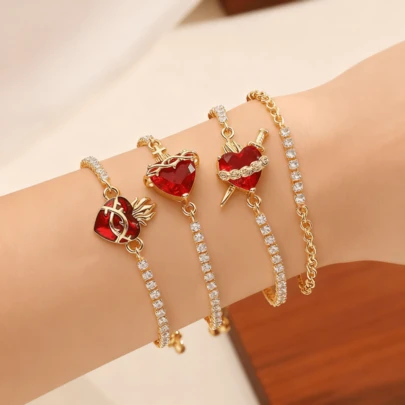1件优雅高端时尚奢华18K镀金铜锆石红色心形荆棘十字手链，女士专属，小众配饰