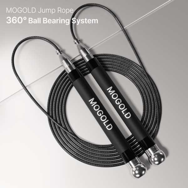 MOGOLD 1 corde à sauter MOGOLD avec roulement à billes 360° pour l'entraînement physique, avec poignées ergonomiques antidérapantes et longueur réglable. Corde de vitesse pour la maison et la salle de sport
