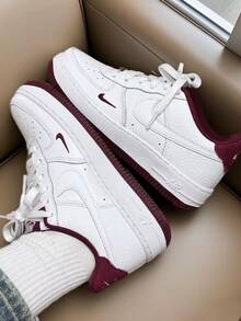 Nike Nike Air Force 1 Lv8 Leather 3 - Zapatillas de deporte para niños, cómodas, versátiles, antideslizantes, resistentes al desgaste, sencillas, estilo retro, de caña baja, en blanco y rojo