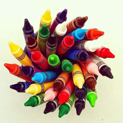 Paquete de 48 Crayones Jumbo BACO redondos escolares Crayones para niños con colores brillantes y surtidos, ideales para actividades creativas, Crayones para dibujo, manualidades, uso escolar y jardín de niños. Crayones resistentes, fáciles de sujetar por manos pequeñas. Perfectos para colorear, pintar y estimular la creatividad infantil. Material duradero que no se rompe con facilidad. Crayones gruesas. Crayones para escuelas Crayones para kínder, Crayones para prescolar, Crayones para maestra, papelerías, salones de clase y uso doméstico. Crayolas jumbo con cuerpo redondo que facilita el agarre. Colores intensos y variados Kit de crayolas que ayudan al desarrollo visual y motriz. Crayones BACO tipo Crayolas reconocidos por su calidad. crayones jumbo para niños y niñas en edad preescolar y primaria. Set de crayones surtidos, Pack de Crayones, Crayones Baratas.