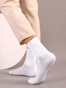 10/5 أزواج من الجوارب متوسطة الطول ذات اللون الأحادي للرجال والنساء، مريحة وقابلة للتنفس، مناسبة للارتداء اليومي والرياضة، قابلة للارتداء في جميع الفصول.