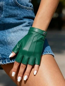 1 pereche de mănuși de motocicletă din piele cu jumătate de deget, cu cataramă neagră, lățime reglabilă, mănuși de motocicletă cu jumătate de deget pentru femei, călărie motociclistă, șofat, dans la bară, spectacol de dans în club de noapte, mănuși de călătorie în aer liber de Crăciun, petrecere în culori solide COSPIAY, elegante, stradă elegantă, îmbinare strălucitoare din piele PU, la modă, confortabile, nuntă sportivă, vacanță, petrecere de ziua de naștere zilnică, cadou, petrecere individuală, primăvară, vară, toamnă și iarnă