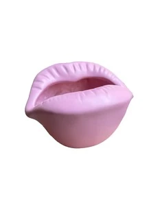 1pc Cute Cartoon Lip Resin Ashtray, Creative Unique Stylish Home Living Room Multi-Functional Smoking Accessory