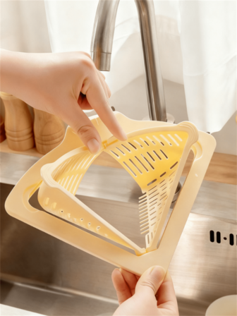 2 Pieces Household Kitchen Strainer Set One-Touch Design Kitchen Accessories Kitchen Gadgets Essential Kitchen Item Magnetic Drain Basket Kitchen Food Residue Cleaner Leftovers And Scraps One-Press Pouring Filter Basket