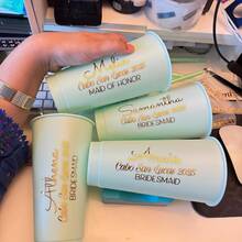 24盎司个性化保温杯，带吸管，可定制姓名，伴娘邀请礼物，单身派对杯，可重复使用的夏季饮具，个性化保温杯，粉彩保温杯，伴娘邀请，泳池派对杯，个性化杯子，婚礼派对杯，乙烯基姓名杯，单身派对旅行必备，单身派对杯，厨房必备 - 多色-燙金奶茶杯 - 查看 4