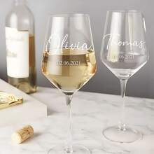 Copa de champán personalizada - Nombre personalizado, fecha y diseño de color - Vinilo decorativo para brindar en boda, aniversario, compromiso, propuesta o regalo romántico - Disponible como unidad individual o set de 2 - Regalo para novia y novio, copas para él y ella - Elegante copa de champán personalizada para San Valentín, cumpleaños, despedida de soltera - Obsequio de boda único o recuerdo para Sr. y Sra., recién casados o fiesta de soltera, lista para el brunch, decoración navideña, renovación otoñal del hogar