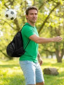 这款背包配有网状球袋（需另购）。它还包含一个黑色尼龙训练包、书包、抽绳口袋和简易绳索单肩包，非常适合学生以及骑行、足球、篮球和排球等户外运动爱好者。这款篮球、足球和排球单肩包/背包兼具户外篮球和排球配件收纳功能，采用黑色半网状肩包设计，非常适合户外场地和球类存放。 - 彩色 - 查看 4