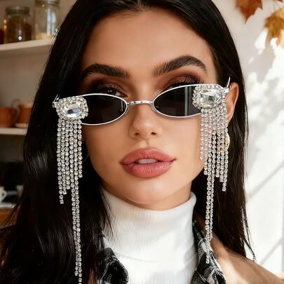 Vintage Luxury Tassel Rhinestone Fashion Glasses For Women Silver Small Oval Frame Sparkly Crystal Tassel Design Stylish Personalized Party Fashion Shades Gift