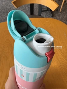 North American Ins Style OW Ala X Wicked Collab High Aesthetic Insulated Cup With Proportion Creative Kettle Suitable For Home Living Room Large Capacity Cold Water Bottle Sports Water Bottle With Lid And Straw 32OZ Magic And Witch - Cherry-stripe-24OZ - 查看 4