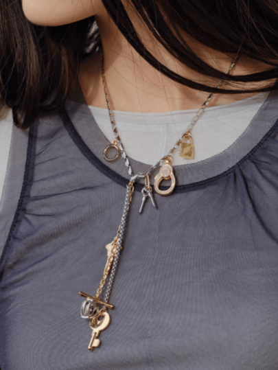 1 pezzo Nuova collana alla moda con ciondolo a forma di cuore e lucchetto per donne