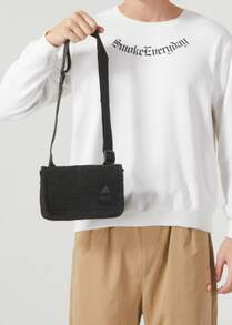 adidas 男女同款運動休閒簡約隨身斜背包情侶款_HY3030 - 黑色 - 查看 1