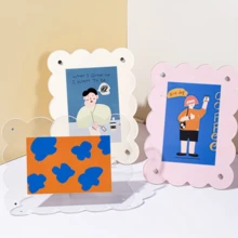 1个时尚亚克力相框，防刮擦，高清透明，适合家居装饰、摄影展示/桌面装饰，可放置于桌面，易于安装，照片可更换，多功能横竖展示相框，可重复使用。 - 彩色 - 查看 8