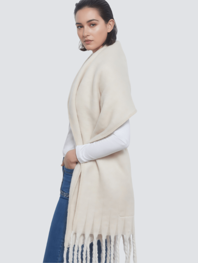 1条女士新款蓬松流苏围巾，保暖舒适，防风保暖，适合户外活动，日常百搭，也适合圣诞节和其他节日，秋冬季节适用。
