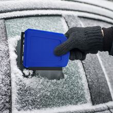 Kompaktowa plastikowa skrobaczka do szyb samochodowych 11,5 x 12 cm | Wytrzymała łopata do śniegu do użytku na zewnątrz zimą | Przenośny odmrażacz do sprzętu górskiego i narciarskiego - Kolory wysyłane losowo - Zobacz 2