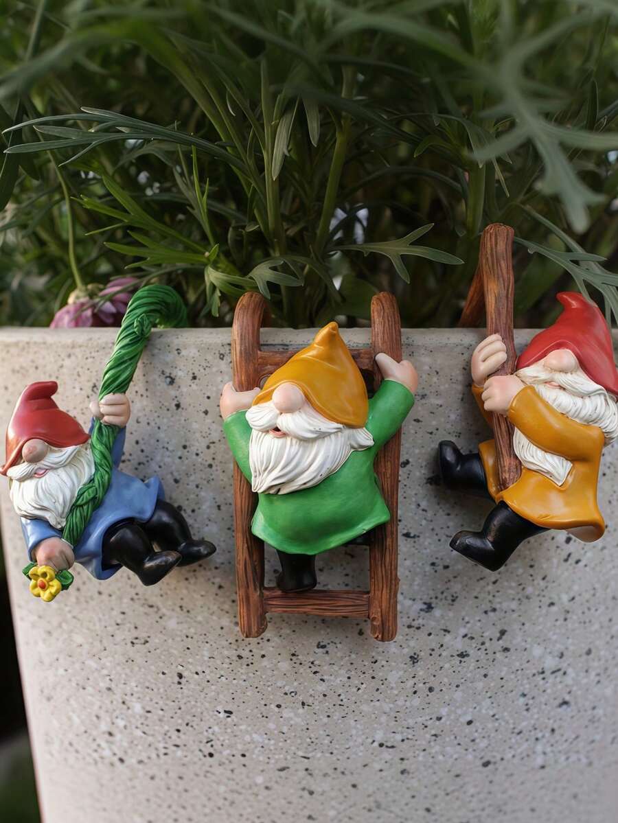 1pc Cute Garden Gnome Hanging Decor - A Uniquely Shaped Resin Gnome Figure With Vibrant Colors And Handcrafted Texture, Perfect For Decorating Planters, Fairy Gardens, And Can Also Be Used As An Indoor/Outdoor Mini Figurine For Yards, Patios, And Home Decor. An Ideal Gift For Gardening Enthusiasts And Gnome Collectors. (Warm Reminder: Please Check The Size Of The Product First. Those Who Are Concerned Should Purchase With Caution) - Multicolor - View 1