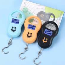 Báscula electrónica portátil multicolor para equipaje, con capacidad para 50 kg, para colgar, con pantalla LCD y función de tara. Adecuada para equipaje, mochilas y material de acampada. Verificación del peso para cumplir con las normas de las aerolíneas + báscula para pesca. - Negro - Ver 7