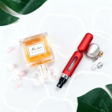 1PC Women's Perfume Sweet Body Spray With 5ml Self-Pump Perfume Bottle, Pink Penoy And Apricot Fruit Sicilian Orange Perfume Long-Lasting Spray, Perfect For Mother's Day, Birthday Party, Wedding, Summer Vacation Beach Outdoor Sports Christmas Gift. - 黃色 - 查看 5