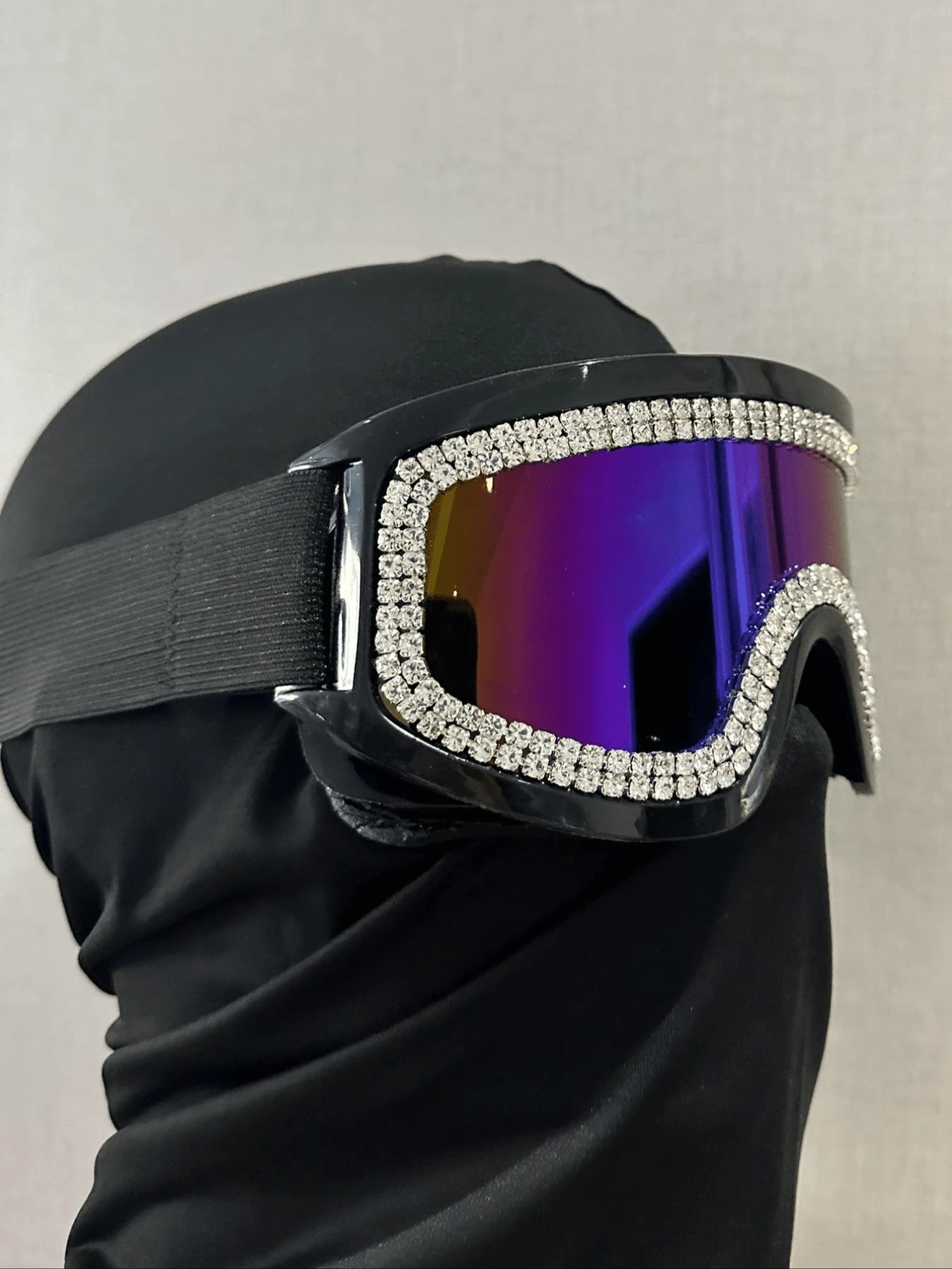 1pc Multi-Color Rhinestone Diamond Decor Multifunctional Protective Goggles, Unique Design Concept And Independent Designer Style, EU Appearance Patent Protection 0150688630006 - Ski Goggles With Double Row Of Diamonds - Black Frame and Black Belt/color Film/diamond Sticker - View 1