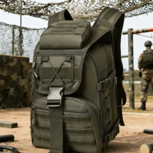 Mochila deportiva táctica: mochila para ordenador portátil de uso diario, unisex, con múltiples compartimentos, fabricada en poliéster resistente, ideal para senderismo, pesca, gimnasio, con detalles a rayas, mochila para fitness | Mochila de moda | Correas seguras, mochila de senderismo. Adecuada para viajeros, campistas, amantes de la naturaleza y aficionados al fitness. - Verde militar - Ver 7