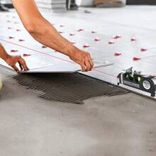 Kit de nivel láser de uso múltiple, líneas cruzadas estándar, herramienta de haz de policarbonato con cinta métrica e imperial, nivel láser no portátil para marcar y nivelar - Negro - Ver 2