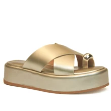 Women's Platform Sandal With Crossed Straps And Metallic Embellishment, Beach Metal Detail - Vàng - Xem 3